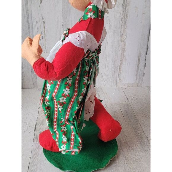 Vintage 16" Annalee Mrs clause green apron Xmas figure mistletoe - Picture 6 of 14
